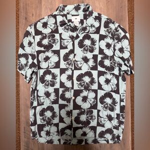 H&M Hawaii style shirt 🌺